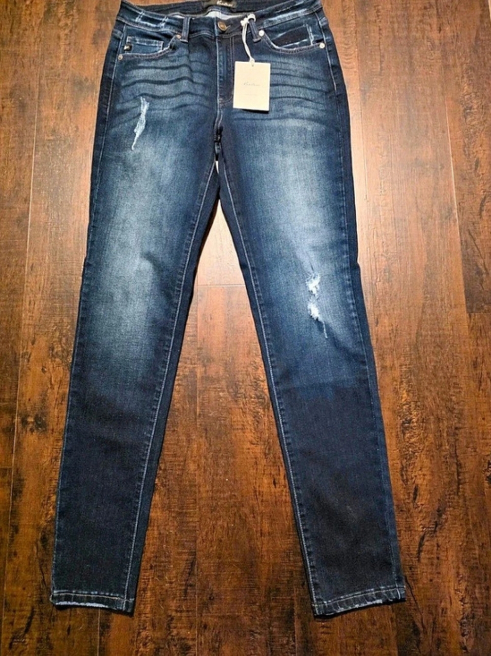 KanCan Los Angeles Distressed Jeans